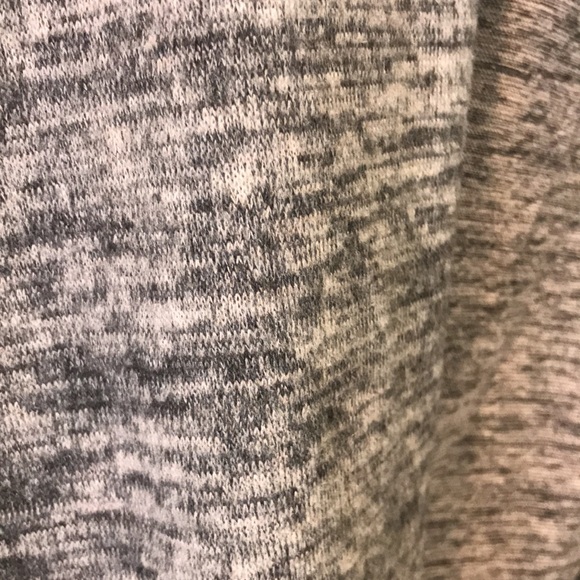 NWOT women’s medium sweater - Picture 3 of 6